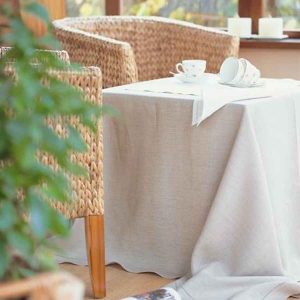 Classic Linen Tablecloths